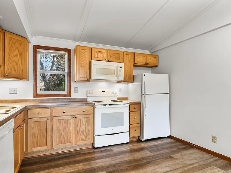 512 S Main St #2 — Photo 5