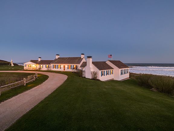 3rd image of 16 Cliff Dr