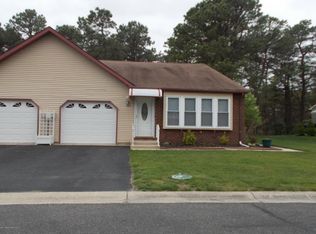 126 Sunset Rd, Whiting, NJ 08759