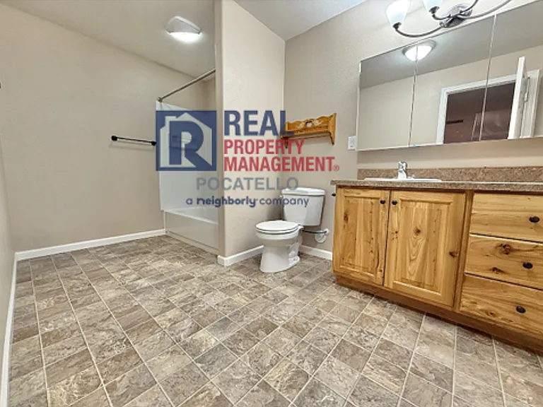 13355 N Dekay Rd — Photo 18