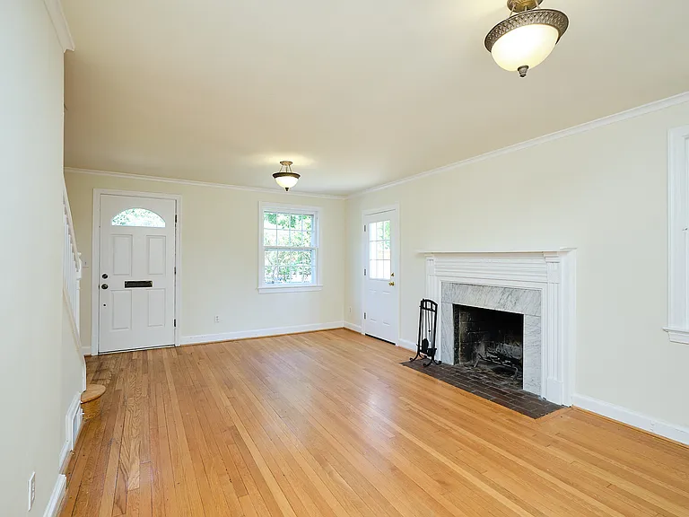 1600 Foxhall Rd NW — Photo 7