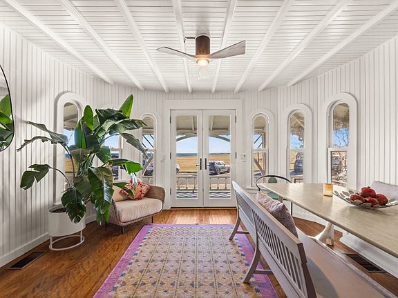 4th image of 33 Ocean Ave