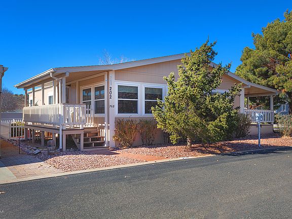 4th image of 768 N Mesquite Tree Dr