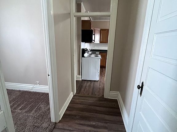2nd image of 114 W Creighton Ave #3