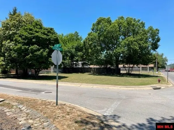 150 S College St, Mountain Home, AR 72653