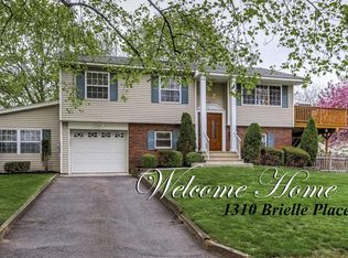 1310 Brielle Pl, Wall Township, NJ 08736