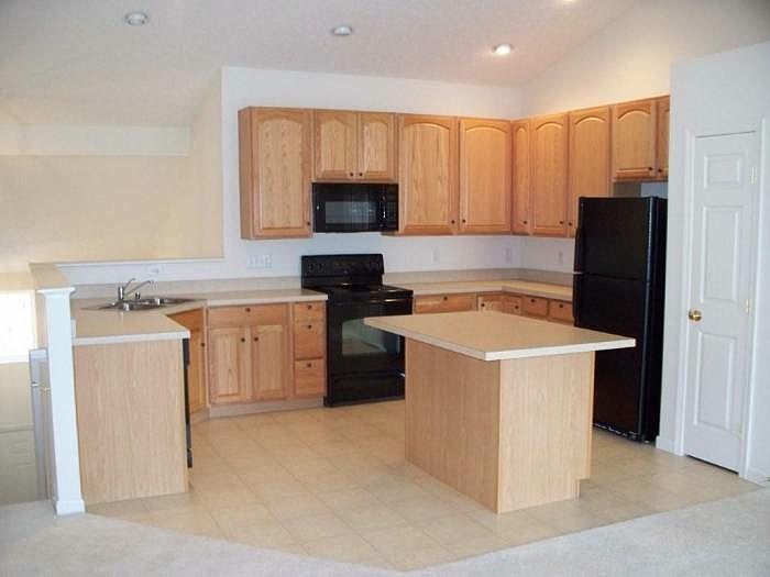 1st image of 3645 Thorngate Dr