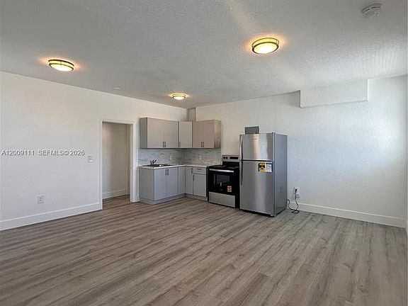 3rd image of 50 NW 79th St APT 6