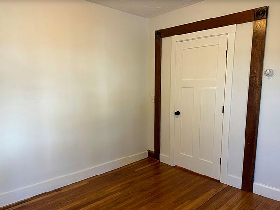3rd image of 21 Renfrew St #23B
