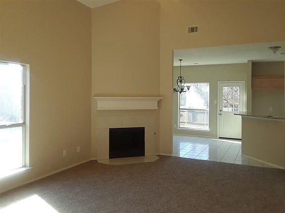 2nd image of 1264 Marchant Pl