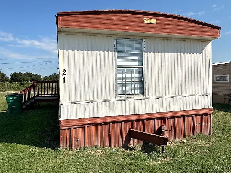 Unit Photo
