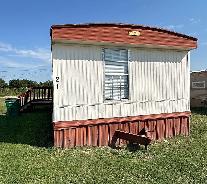 348 Private Road 1610