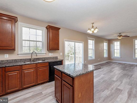 4th image of 19395 Greens Crossing Ct