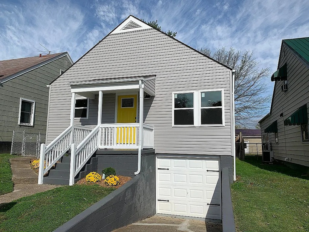 5515 Auburn Ave photo 1