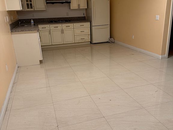 5th image of 2626 Muscatel Ave #2628-B