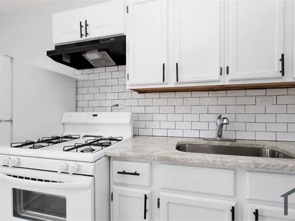 5854 S Trumbull Ave #2A, Chicago, IL 60629