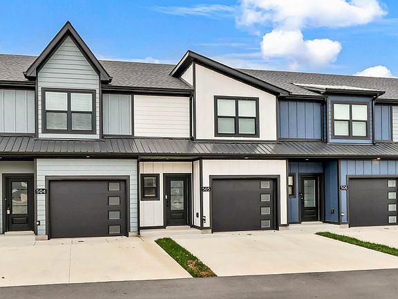 3rd image of 505 Jonathan Wade Cir
