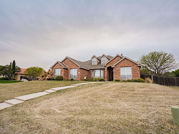 2nd image of 1005 Ashford Drive