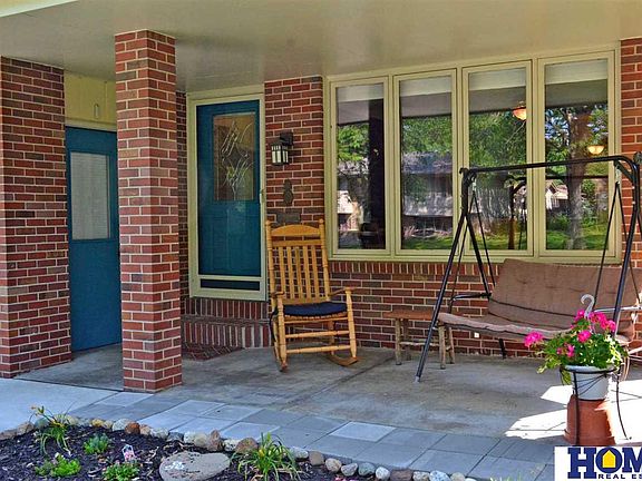 3rd image of 5810 Deerwood Dr