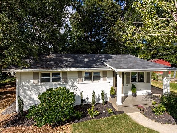 2nd image of 1302 Kizer Ct