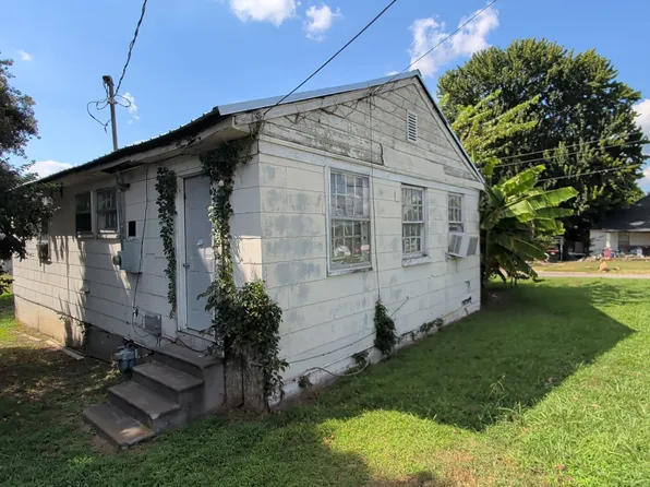 1712 Harder St, Humboldt, TN 38343