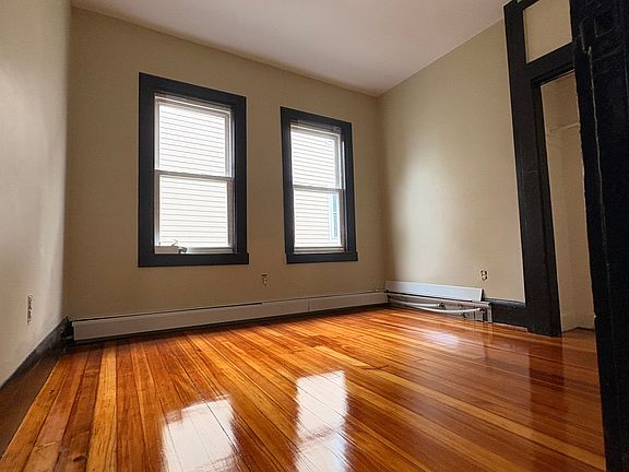 4th image of 43 Goodale Rd #2