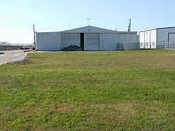 3rd image of 11519 Airway Blvd