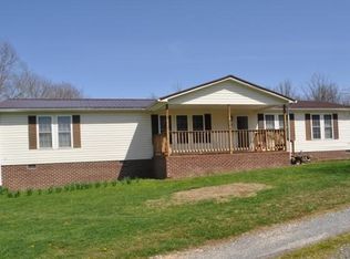 225 Sunshine Ln, Clintwood, VA 24228