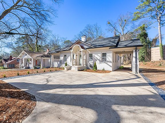 2nd image of 925 Cascade Ave SW