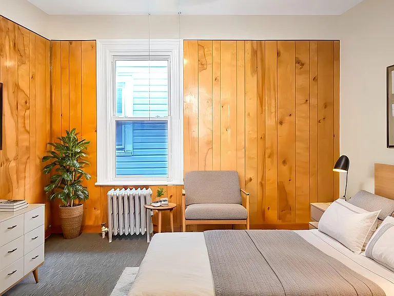 3RD BEDROOM (STAGED)