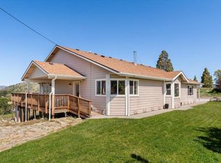648 S Davis Ave, Weed, CA 96094