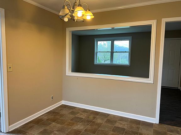 5th image of 215 Hobbs Dr