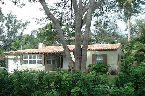 1st image of 1005 NE 116th St
