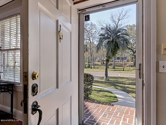 Please Come In