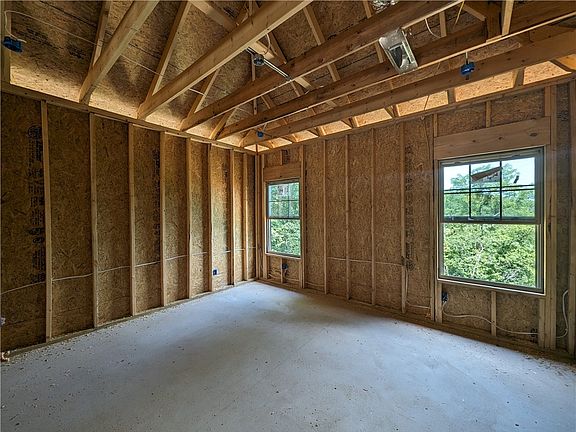 4th image of 17 Hornsea Ln