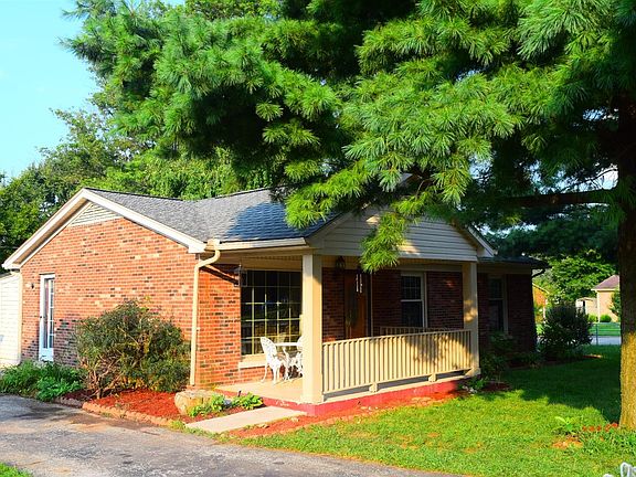 4th image of 701 Parkside Dr