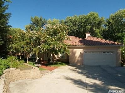 1st image of 892 Vista Verano Ct