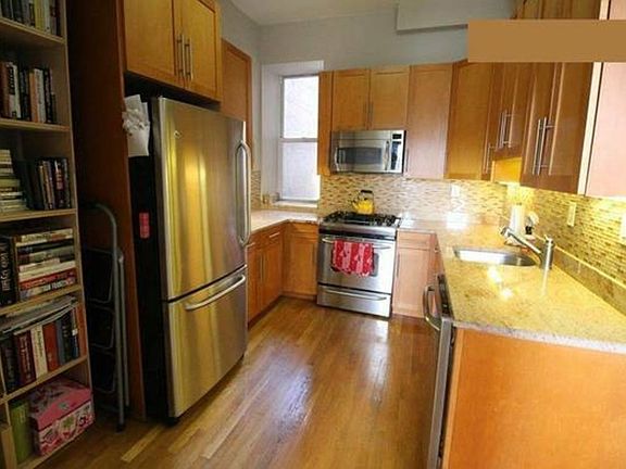 2nd image of 227 W 116th St APT 4C