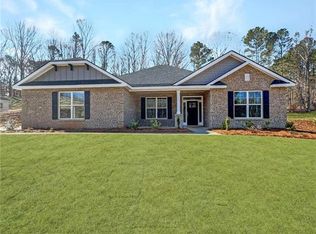 5301 Tuscany Dr, Douglasville, GA