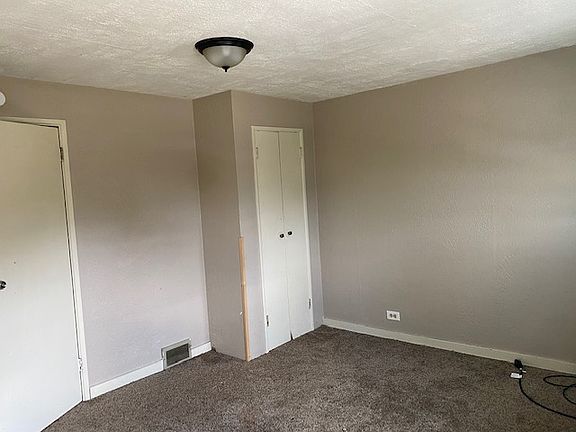 3rd image of 1281 Holly St