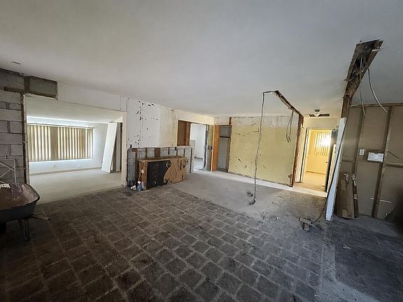 3rd image of 1781 NW 6th Terrace