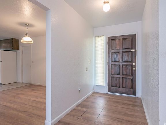 3rd image of 5743 Tam O Shanter Dr