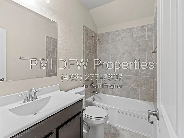 1624 Medina Ln — Photo 23