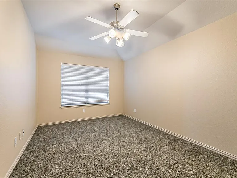 1475 Cambridge Dr — Photo 33