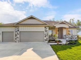 14083 S Landon St, Olathe, KS 66061