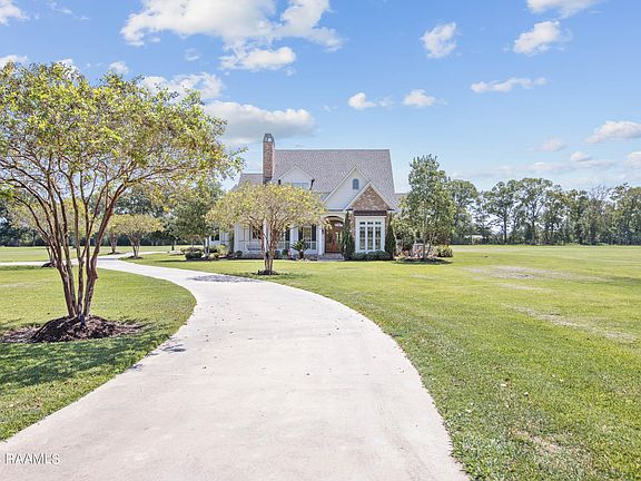 2nd image of 247 Saddle Dr