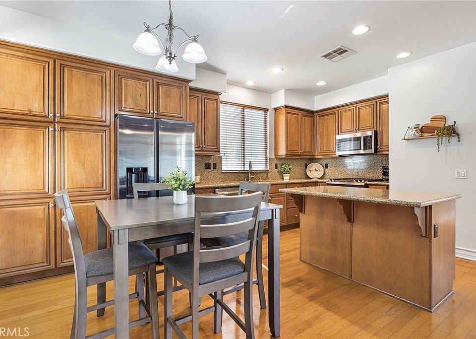 1st image of 37239 Ascella Ln