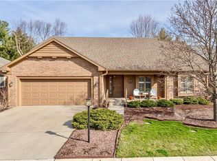 4720 Oxford Pl, Carmel, IN