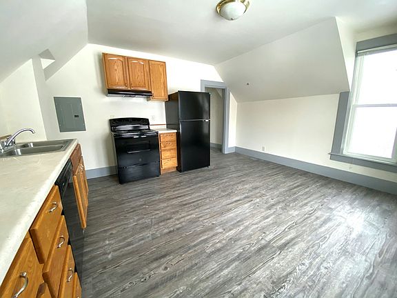4th image of 113 Saint Louis St Unit 2