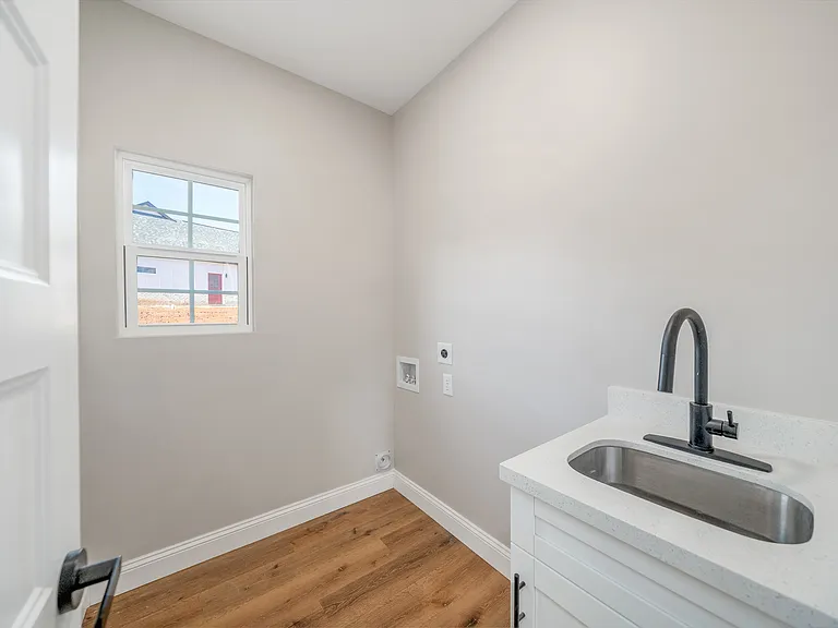 16 Deer Park Cv — Photo 15